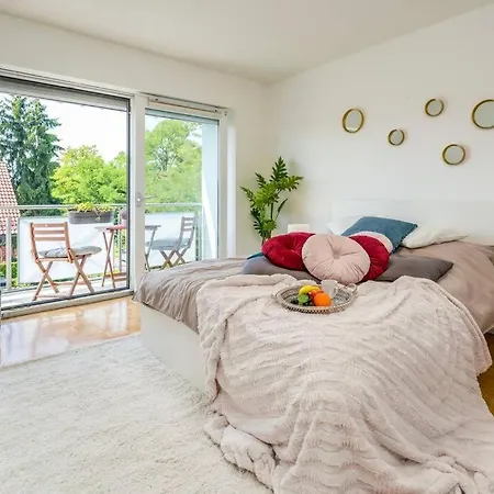 Eg Rechts -wunderschone 80m² Grosse 3-zimmer Nahe Salzburg